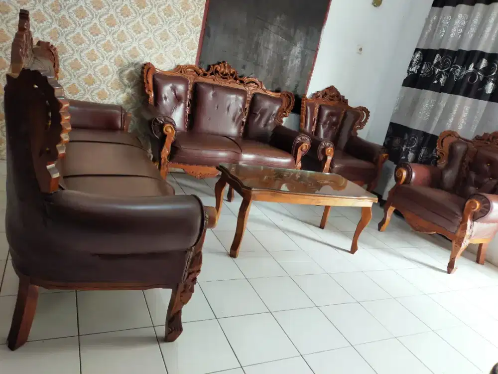 Satu set kursi tamu 3211+ meja lapis kaca