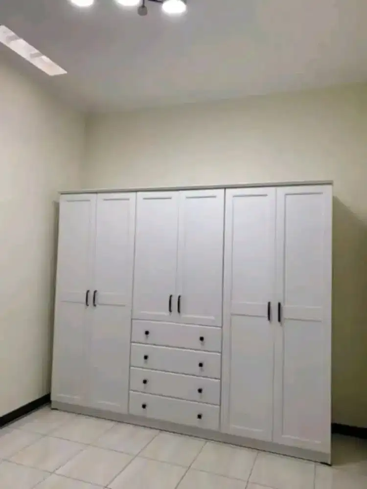 LEMARI FULL PLAT BESI