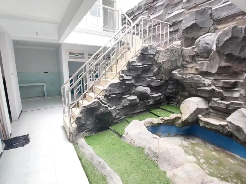 Rumah Sulfat BMW samping Taman Sulfat Luas 154m