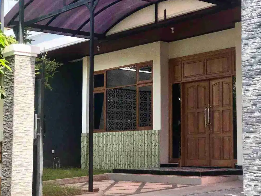 DIJUAL CEPAT RUMAH KUPANG BARU DEKAT TOL SATELIT DAN MAYJEN SUNGKONO