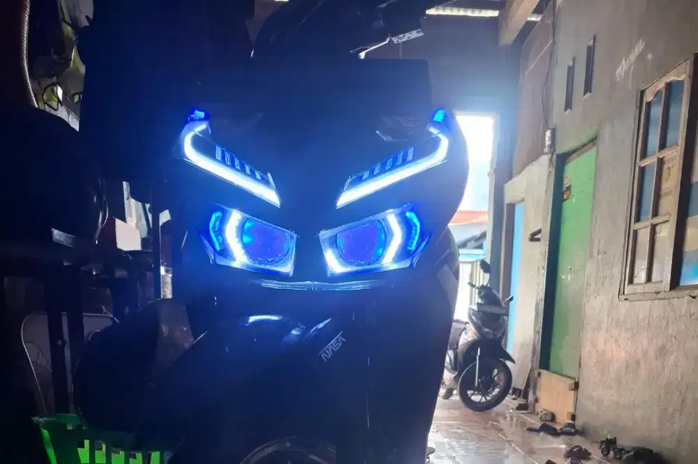 Biled PROJIE BILED AES TURBO TIR 60 Watt VARIO 125/150 led new