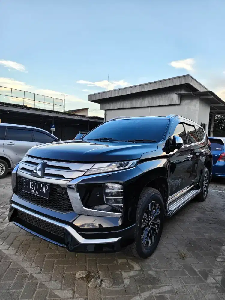 Pajero 2023 Dakkar 4x2 Matic KM Rendah