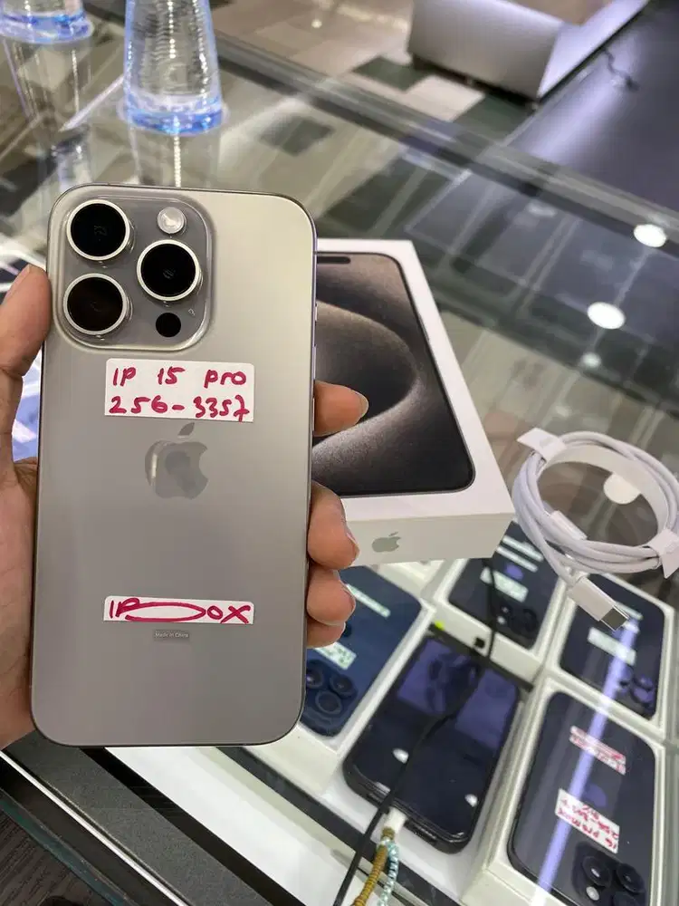 Iphone 15 Pro 256 Natural garansi ibox