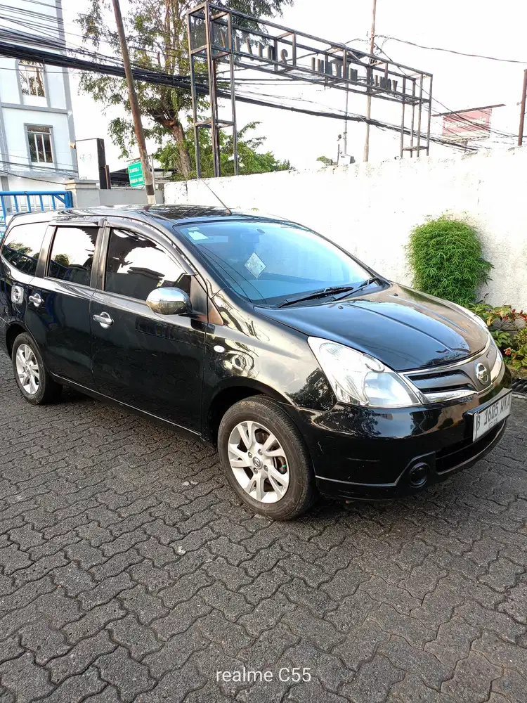 Nissan Grand livina 2013 matic cicilan 2,1 JT x 5 th