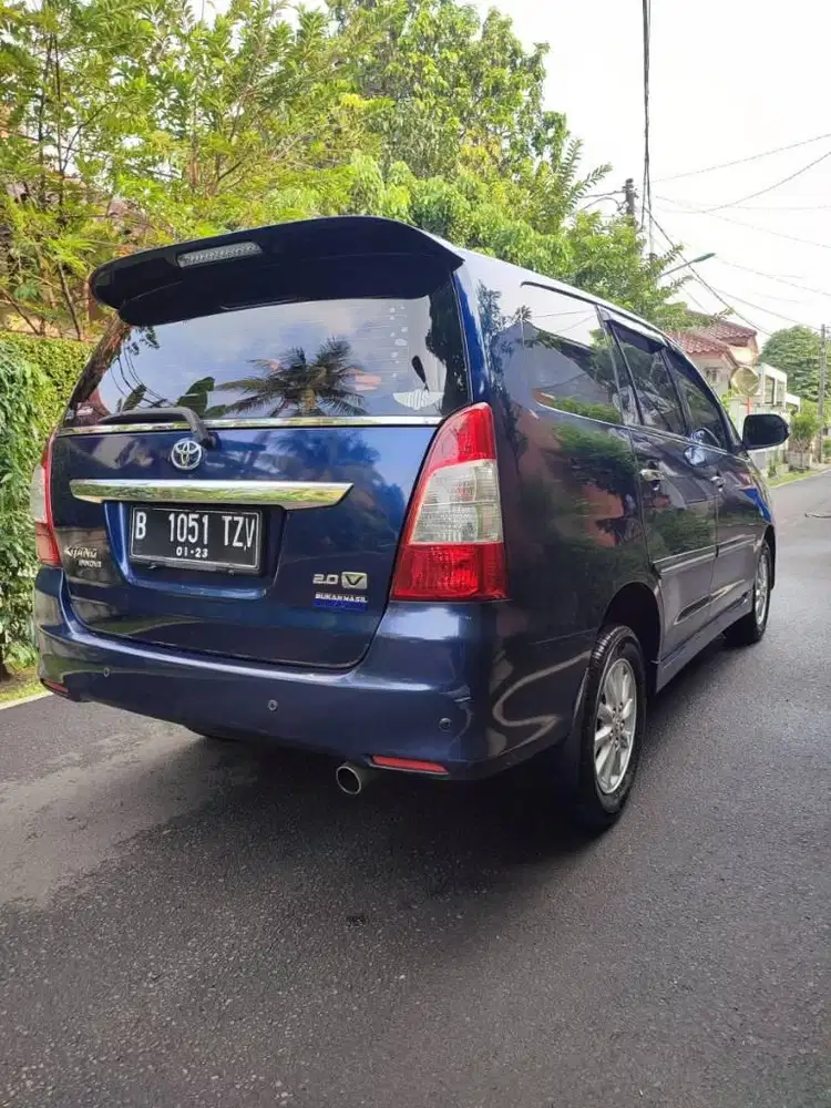 Toyota kijang Inova V at metic Tahun 2013 nik 2012 Biru metalik Ganjil