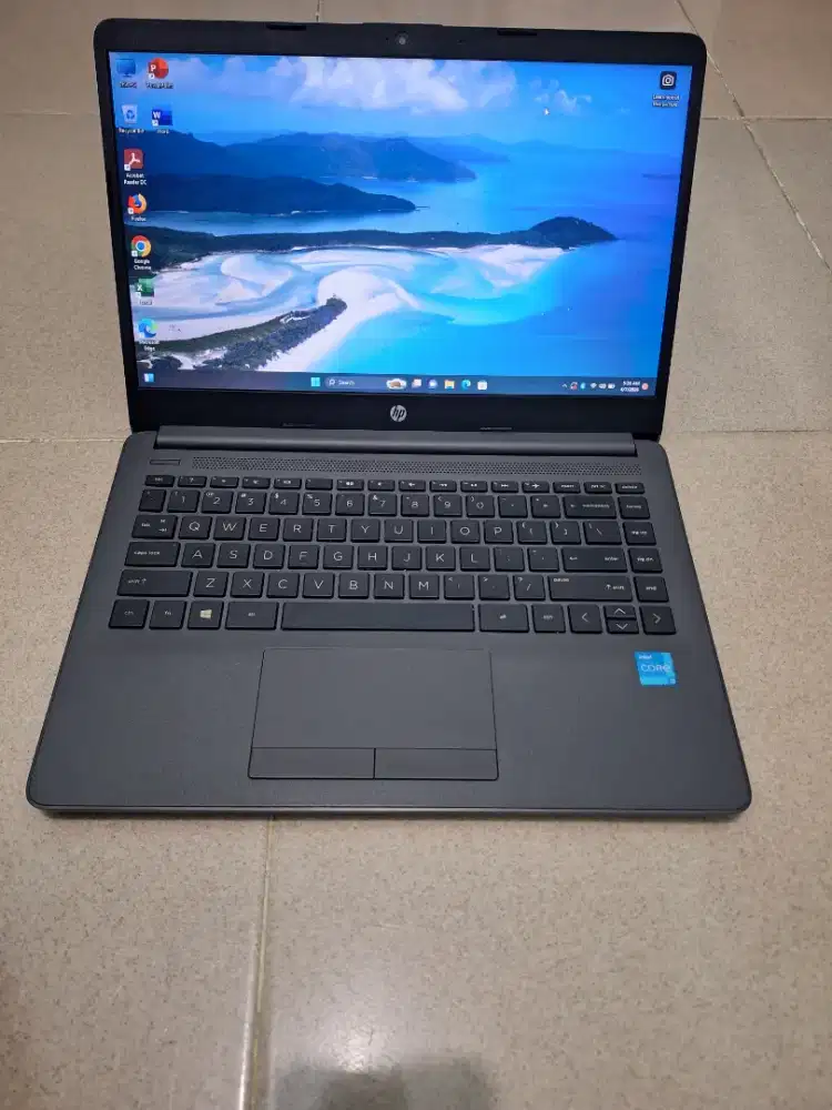 Bismillah dijual laptop hp slim core i3gen11 baterai 3jam siap pakai