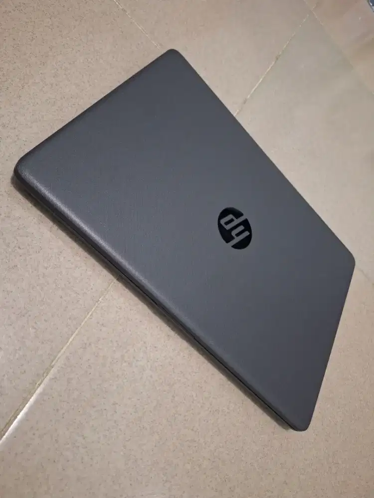 Bismillah dijual laptop hp slim core i3gen11 baterai 3jam siap pakai