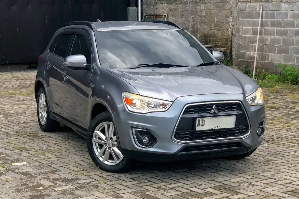 [ LOKAL AD! ] MITSUBISHI OUTLANDER 2.0 GLX M/T 2014 (TITANIUM GRAY)