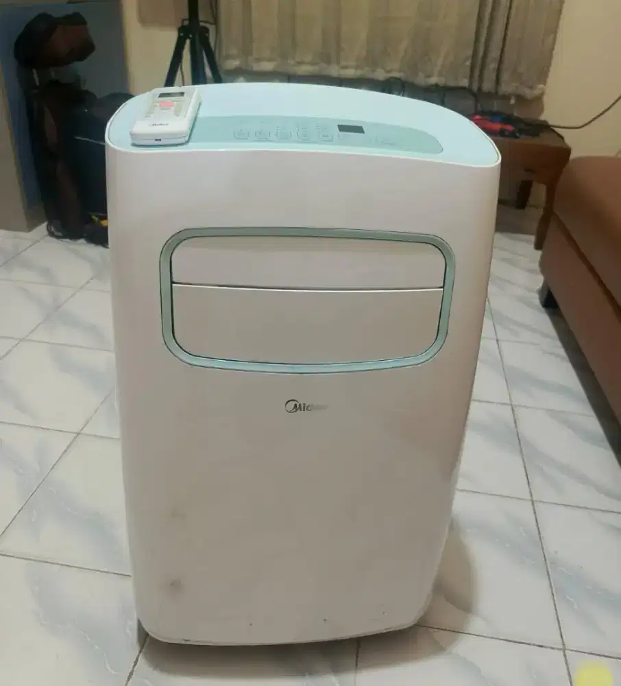 ac portabel merk midea 1 pk kondisi normal bagus ok