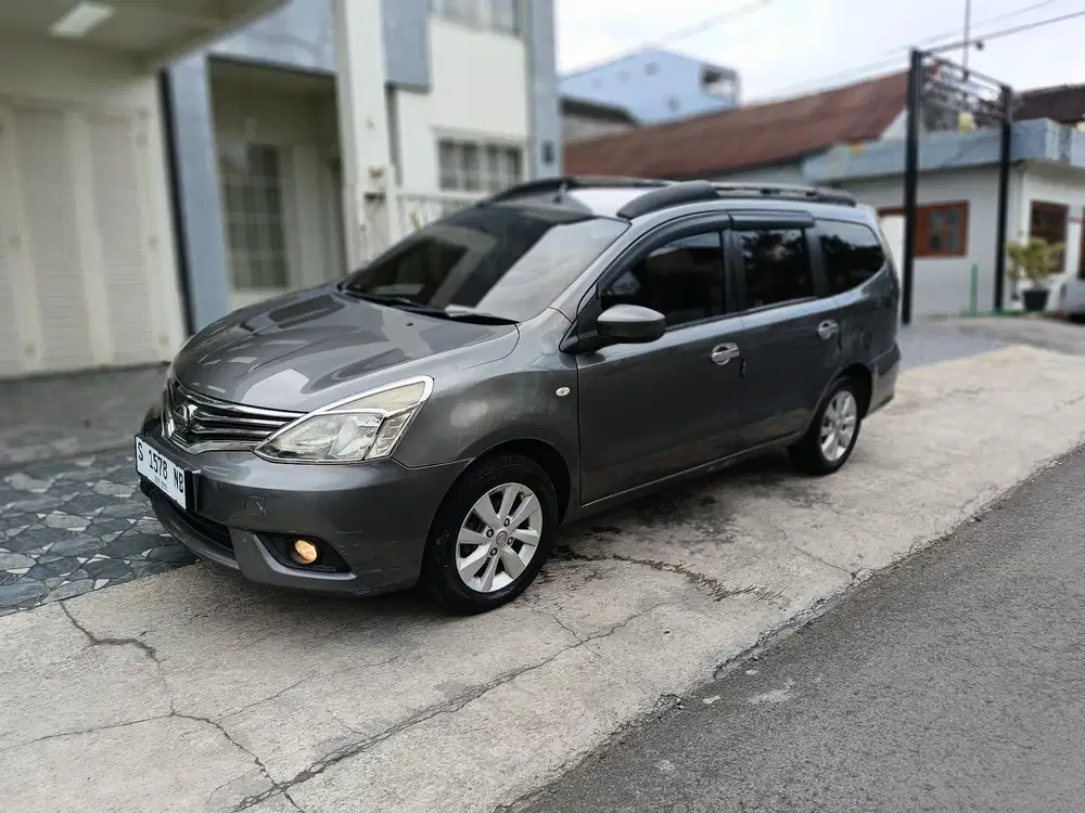 Nissan Grand livina SV 1.5 2014 MT