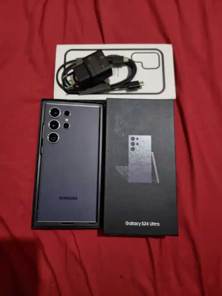 Jual  hp siap pakai samsung S24 ULTRA 12/512 garansi resmi likeNEW