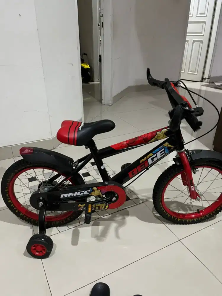 Sepeda anak baru beberapa x dipakai