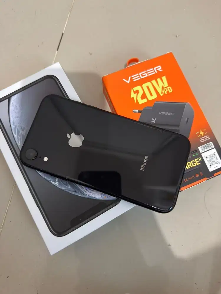 iphone XR 128gb ibox