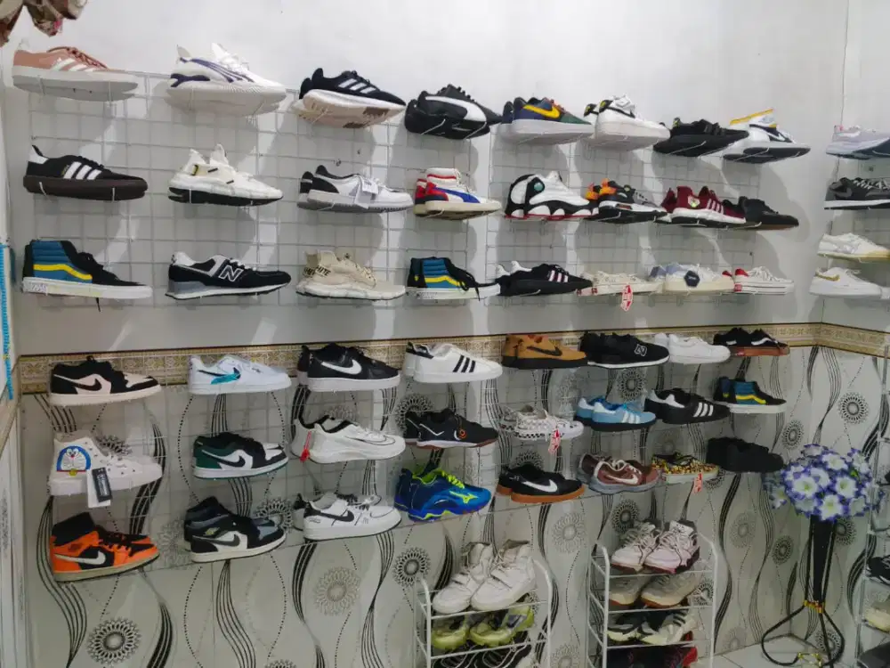 Sepatu All brand serba 100rb