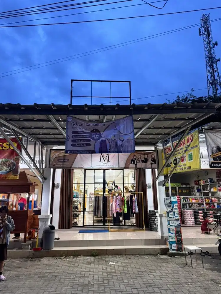 Jual perlengkapan butik beserta isi