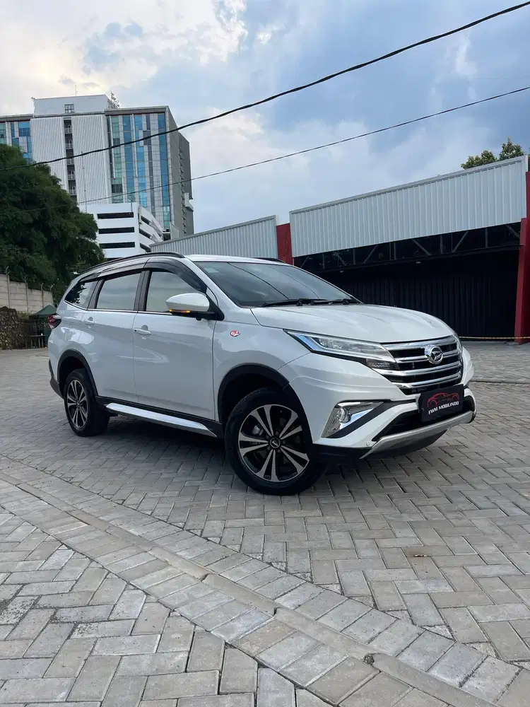 Daihatsu Terios 1.5 R Deluxe AT 2018