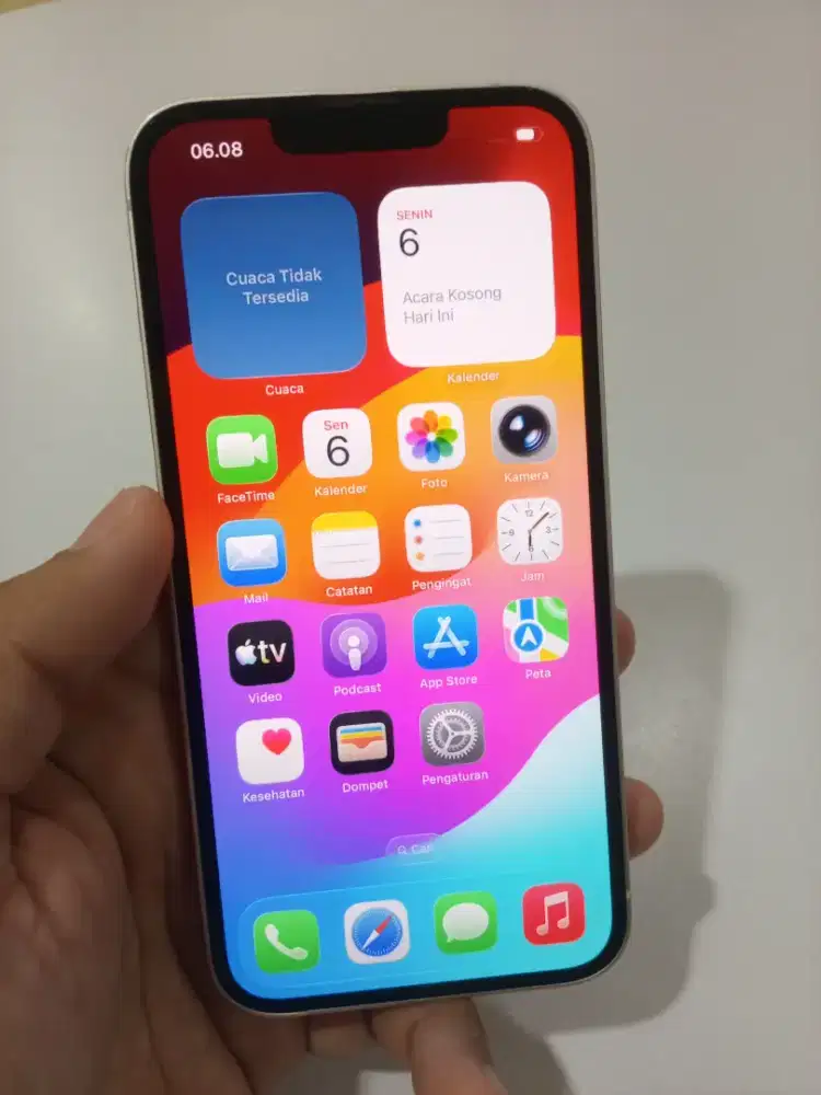 iPhone 13 basic 128 (interallop)