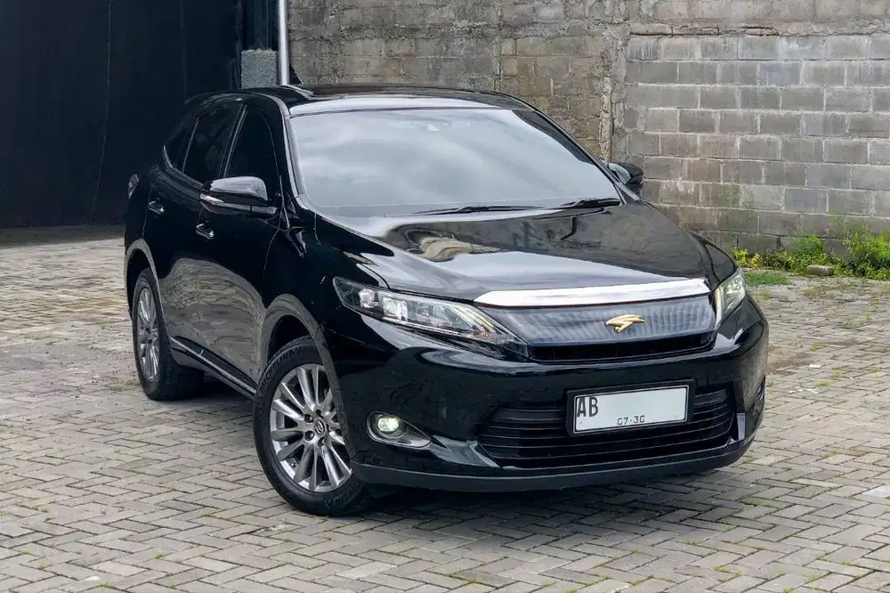 [ LOKAL AB! ] TOYOTA HARRIER 2.0 L A/T 2015 (BLACK)