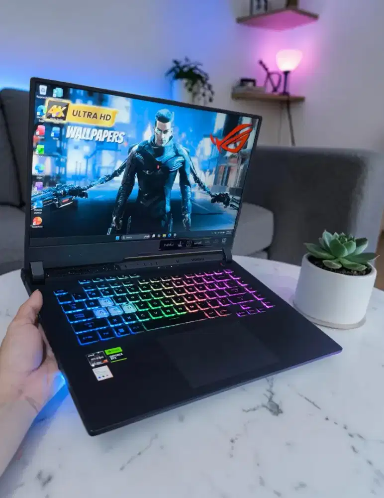 ASUS ROG STRIX 15 G513RC-327 R735B7G CYBERPUNK-C STRIX RTX