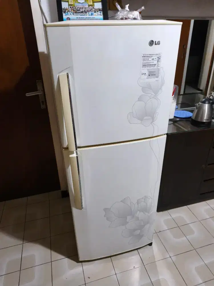 Kulkas LG 2 pintu