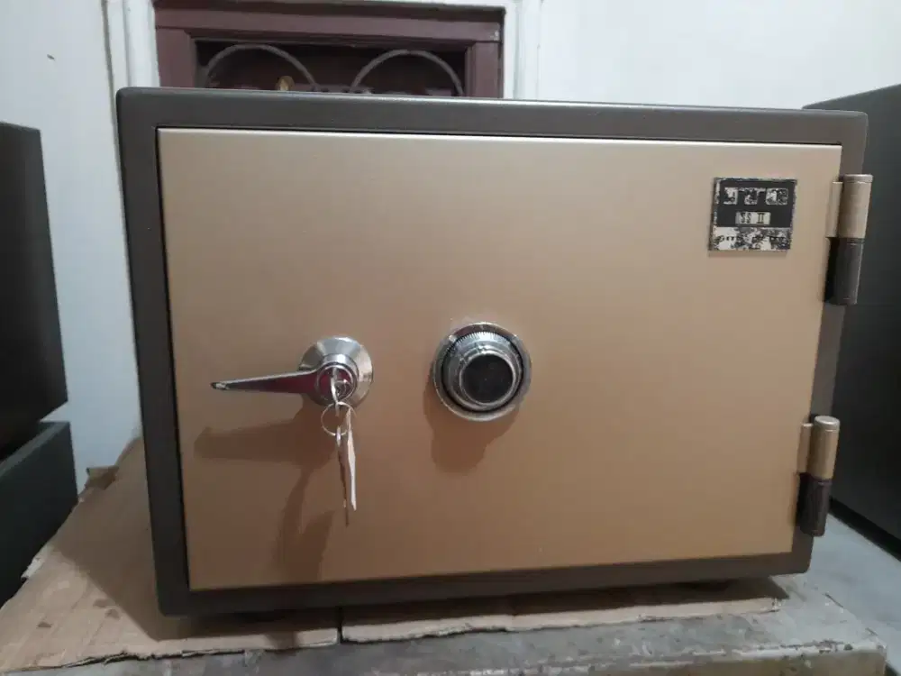 BRANKAS/BRANGKAS ITO JAPAN