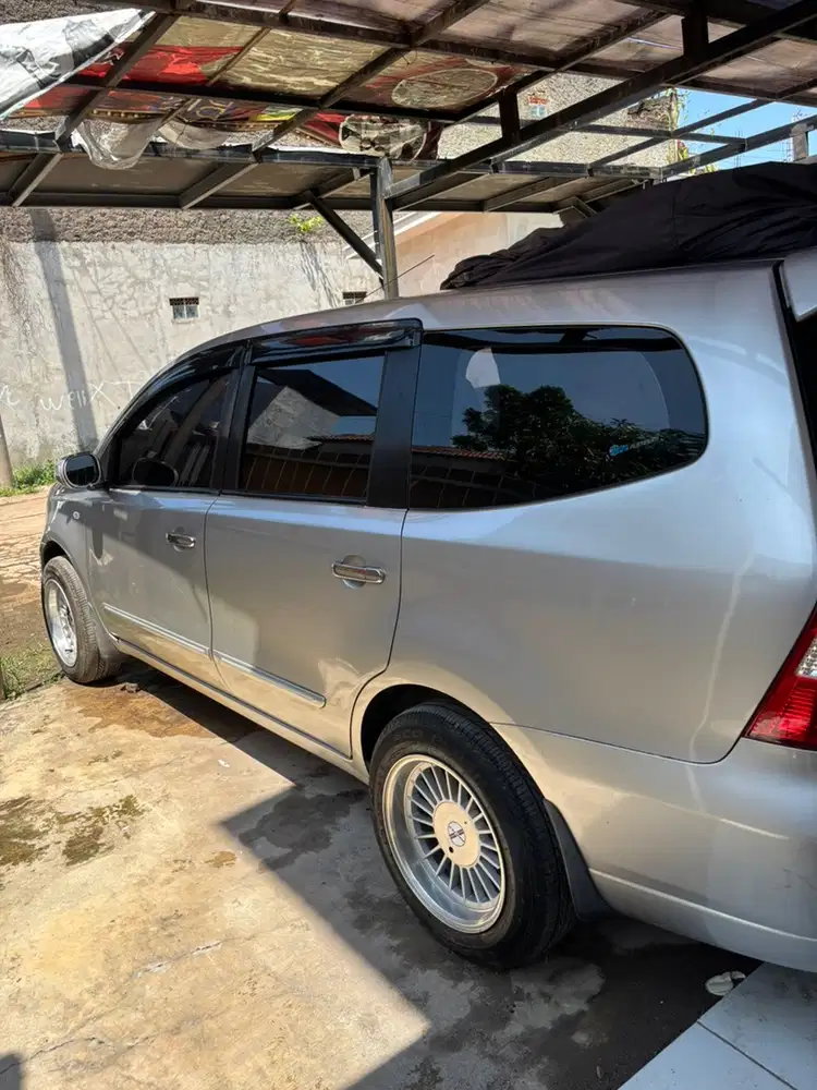 Nissan Grand livina 2011 Bensin