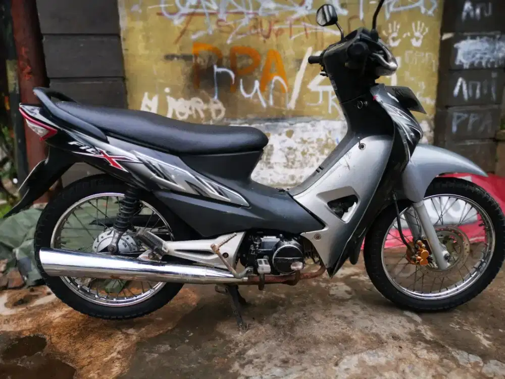 Honda Fit X FitX Pajak isi