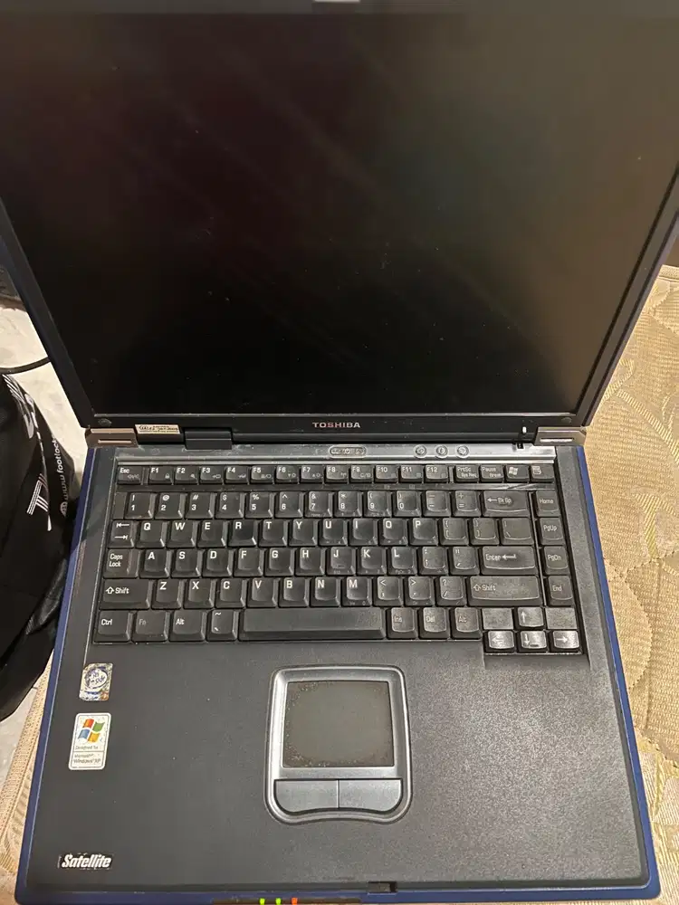 LAPTOP TOSHIBA SATELLITE A30