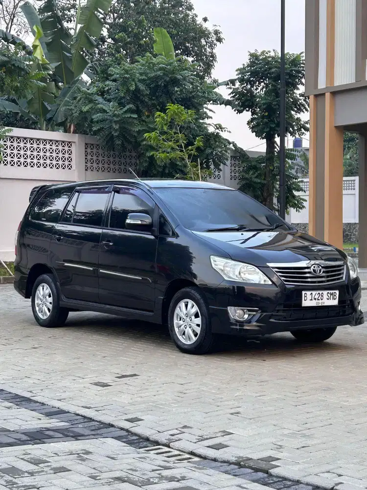 Innova G lux captain seat at 2011