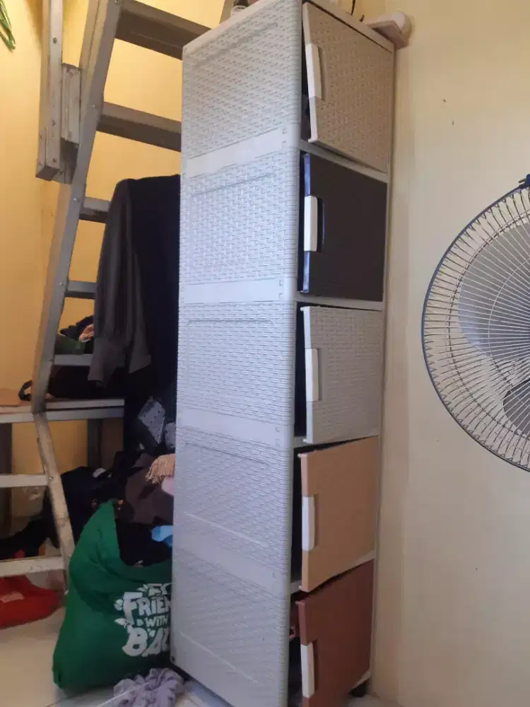 DIJUAL LEMARI PLASTIK PUZZLE