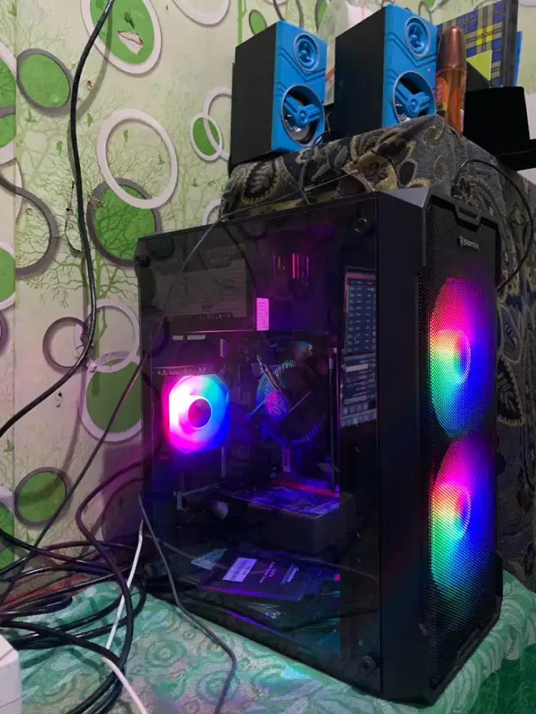 PC GAMING PLUS MONITOR