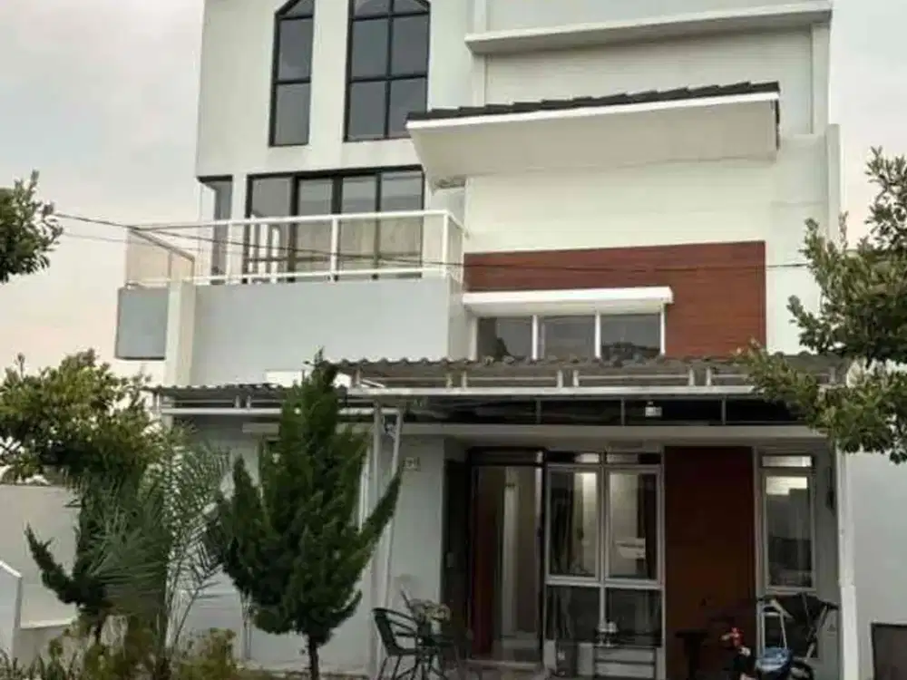 DIJUAL RUMAH 3 LANTAI FULL FURNISH — CITRA MAJA RAYA