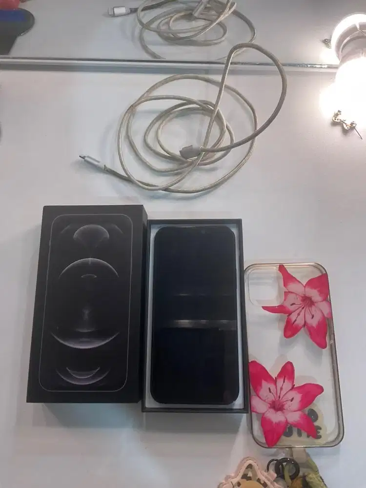 iphone 12 pro 256gb inter negotiable