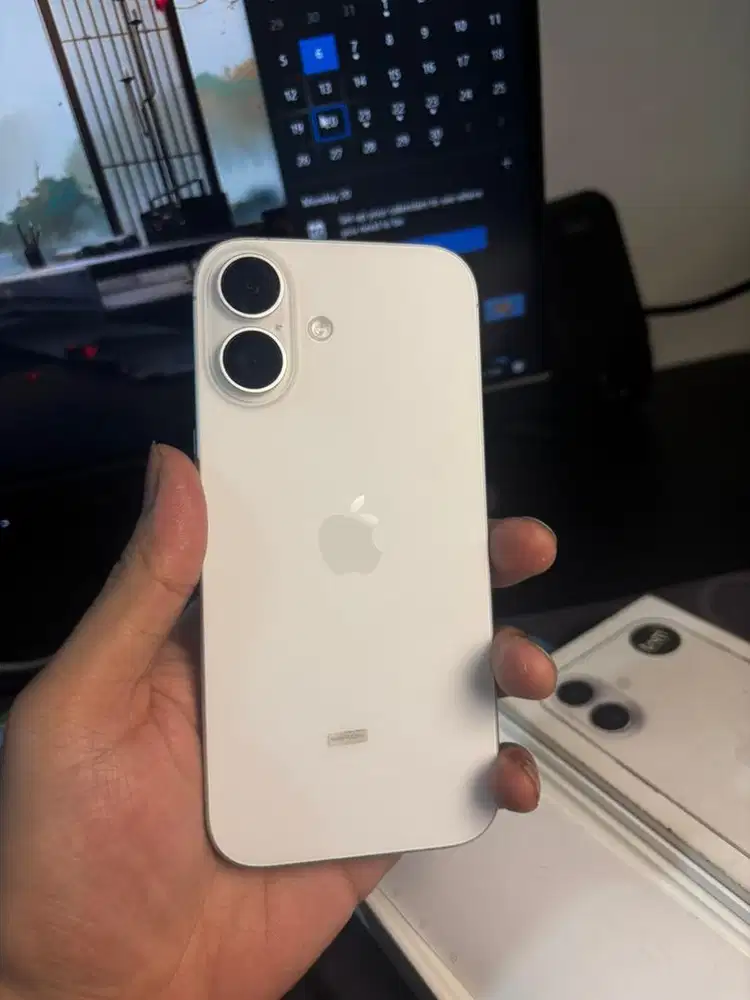 iPhone 17 256GB iBox Baru Sebulan