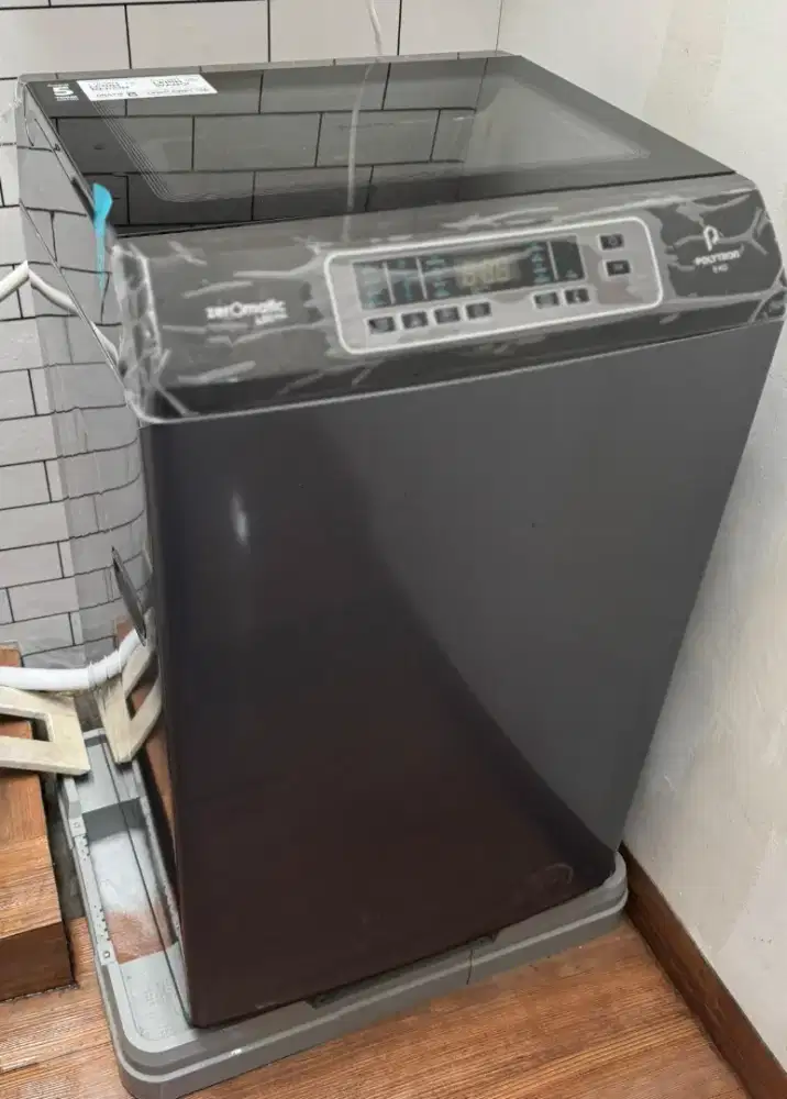 Mesin cuci polytron zeromatic 10 KG baru beli 2.89 jt  mau jual 2.5 jt