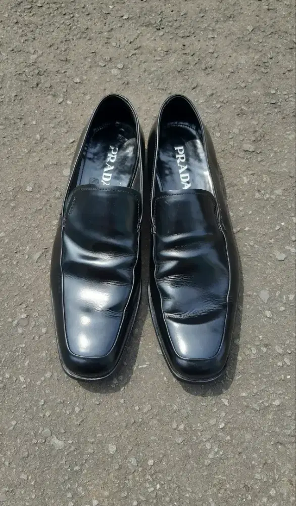 SEPATU FORMIL PRADA 10 ORIGINAL