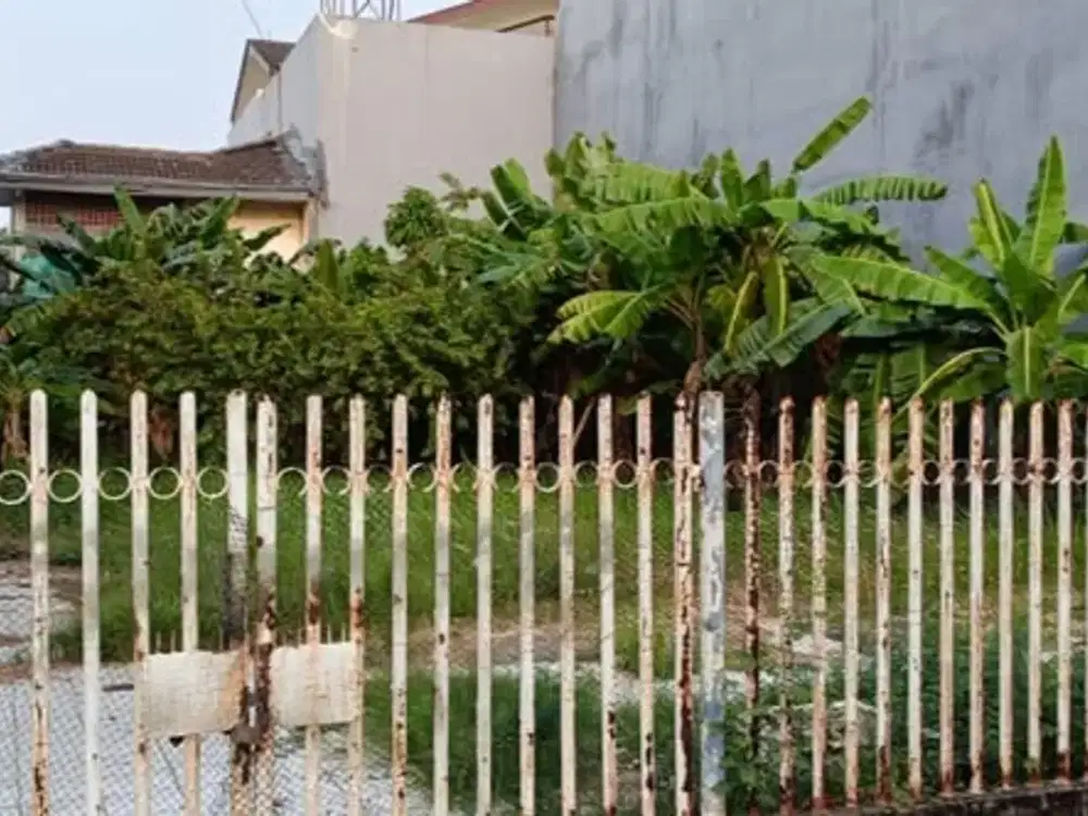 Jual tanah di Pluit, Hadap Barat, Harga Murah, Jalan 3 mobil