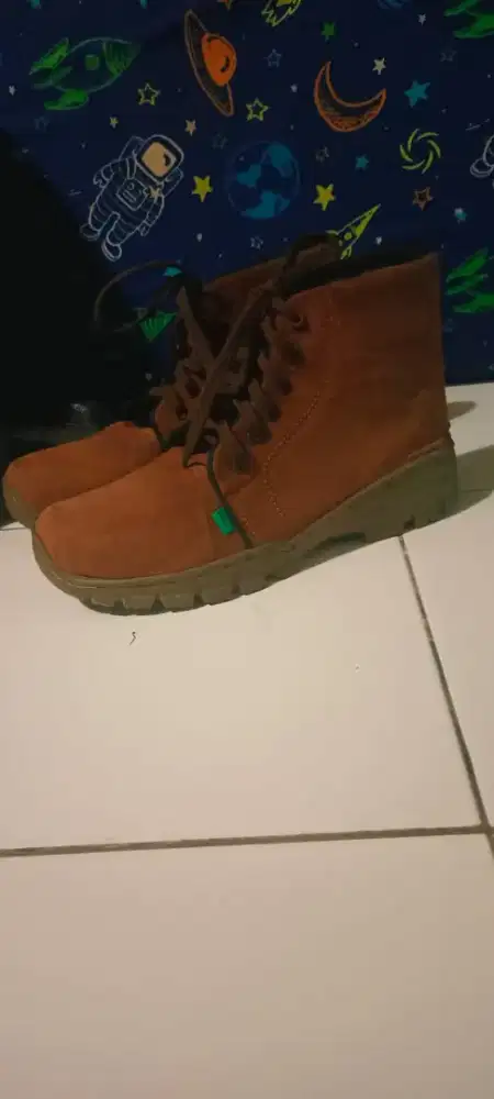 Sepatu Docmar Boots bahan suede Kickers size 40-41