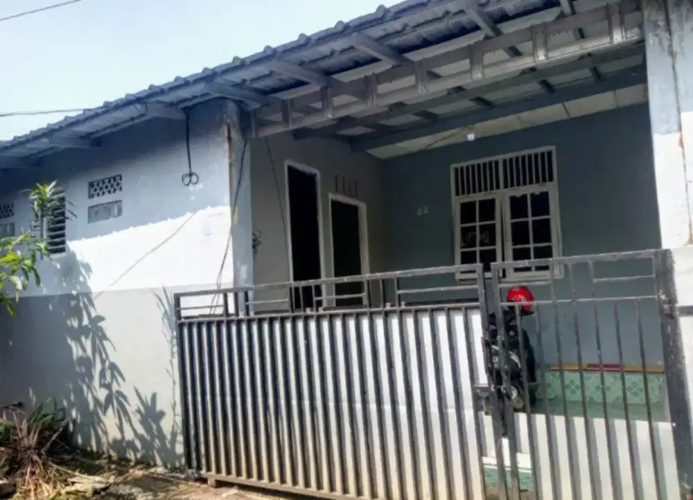 Disewakan Rumah Strategis 100m dr jl Raya angkot (088210650201)