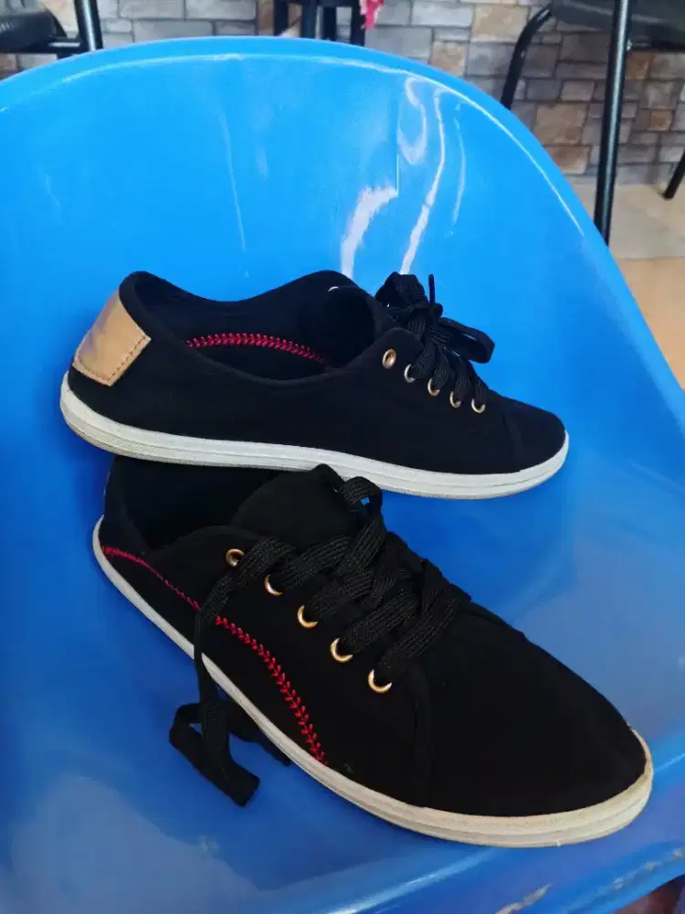 Sepatu Casual Berrybenka ( B )