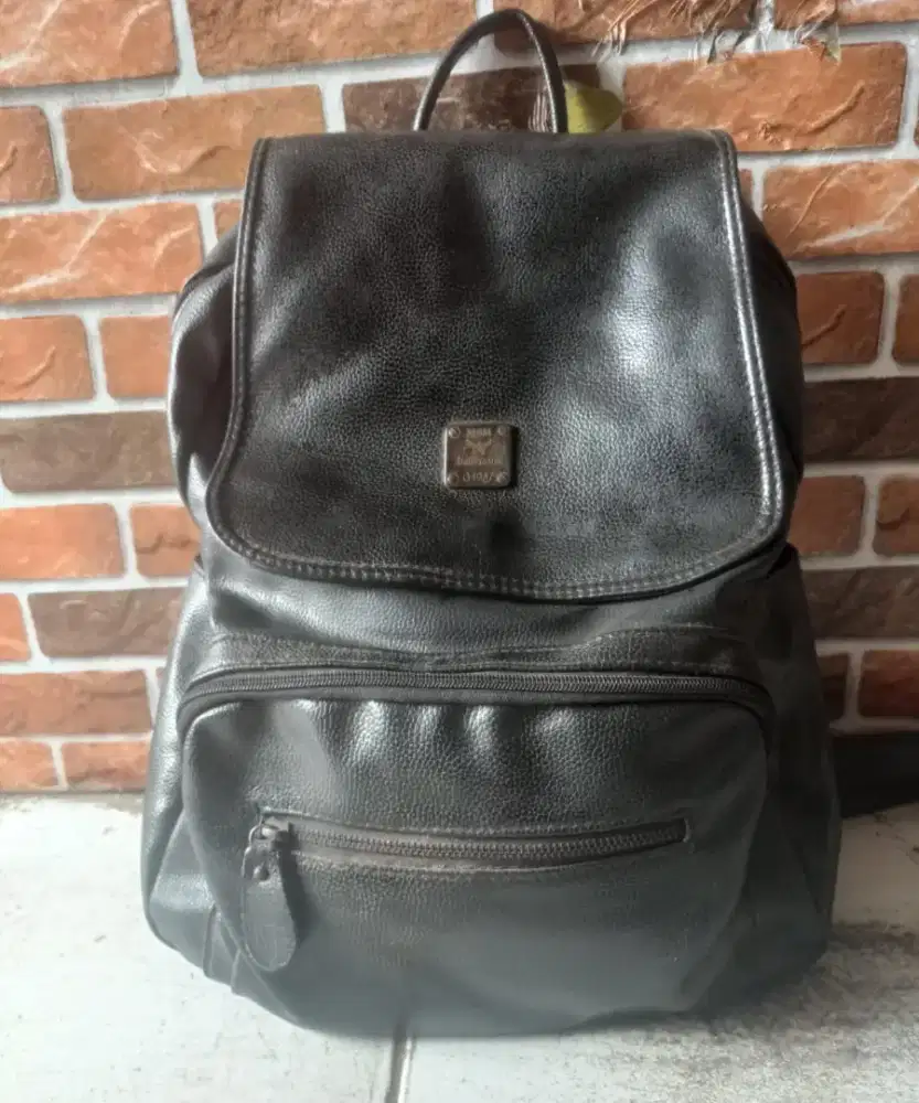 Tas Ransel Wanita Preloved Kulit PU Mulus MGM