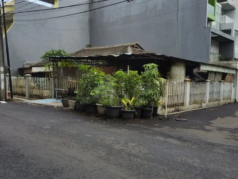 Jual rumah lama Sunter Agung Permai, Hoek, Hitung Tanah, Murah, Jalan Lebar