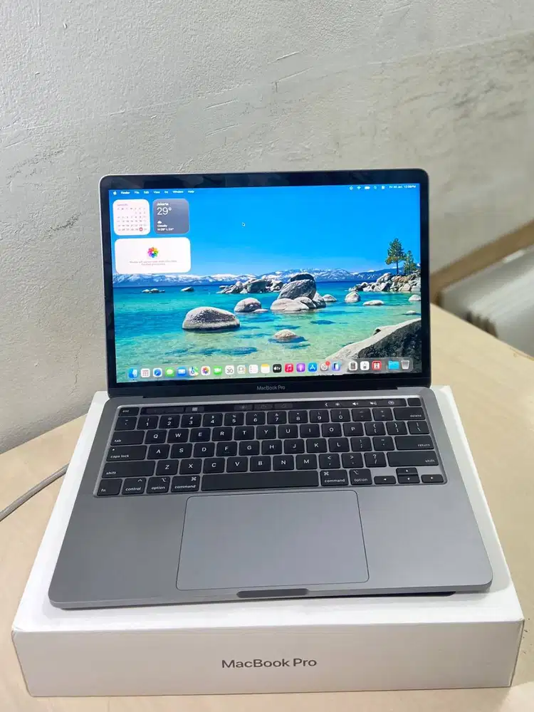 FULLSET MACBOOK PRO TOUCHBAR 2020 13INCH CORE I7 16GB/500GB *REC