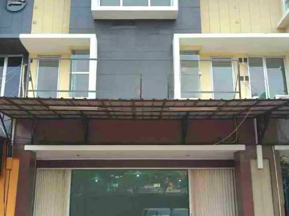 DISEWAKAN RUKO CEMARA STRATEGIS SIAP HUNI DI
Harapan Indah, Bekasi