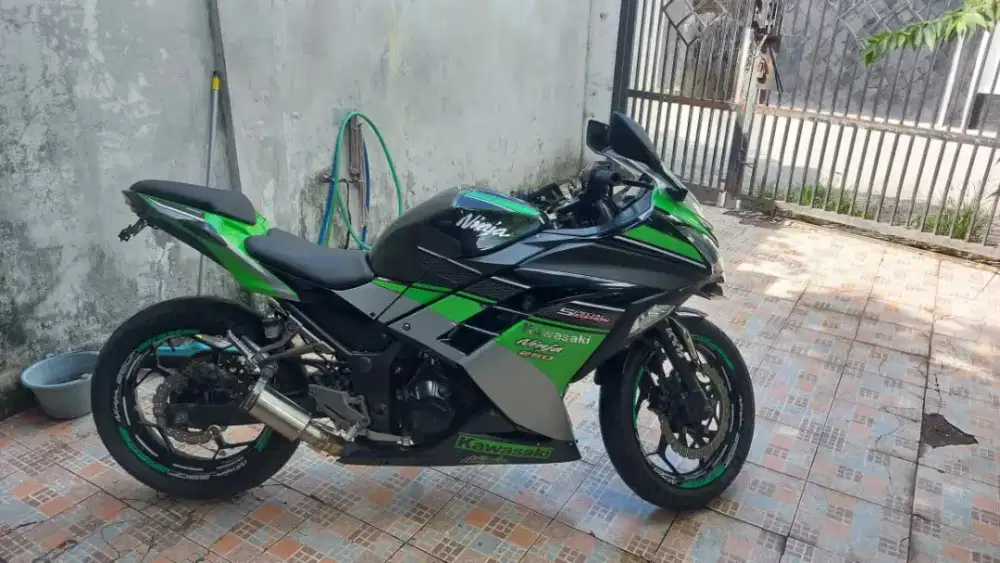 KAWASAKI NINJA 250FI SE 2016 HIJAU, LOW KM 22K