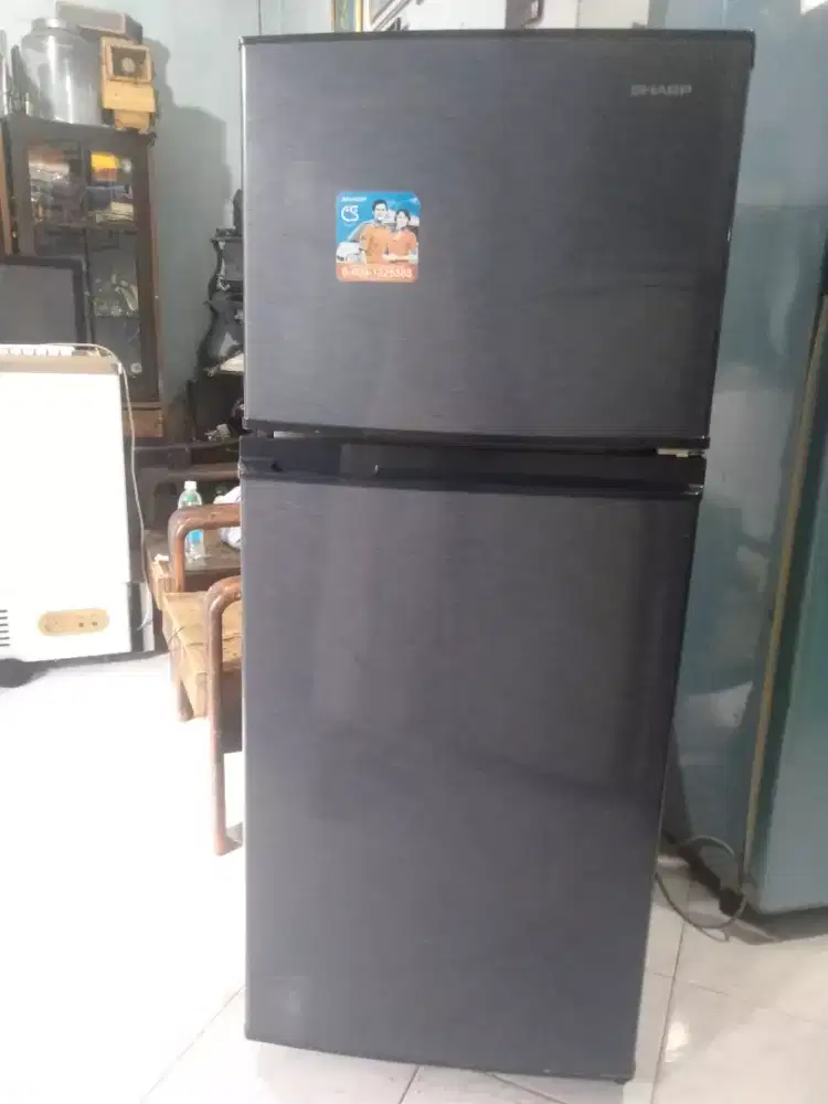 Kulkas Sharp 2 pintu