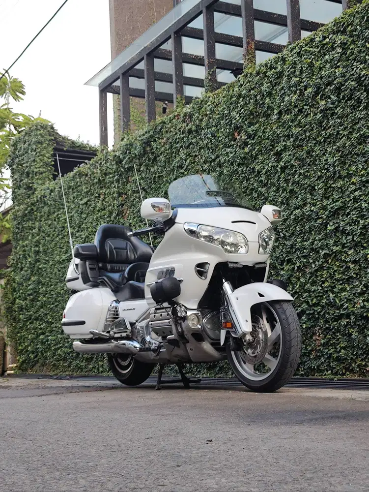 HONDA GOLDWING GL 1800 2011 FULLPAPER FULL SPEC SANGAT ISTIMEWA
