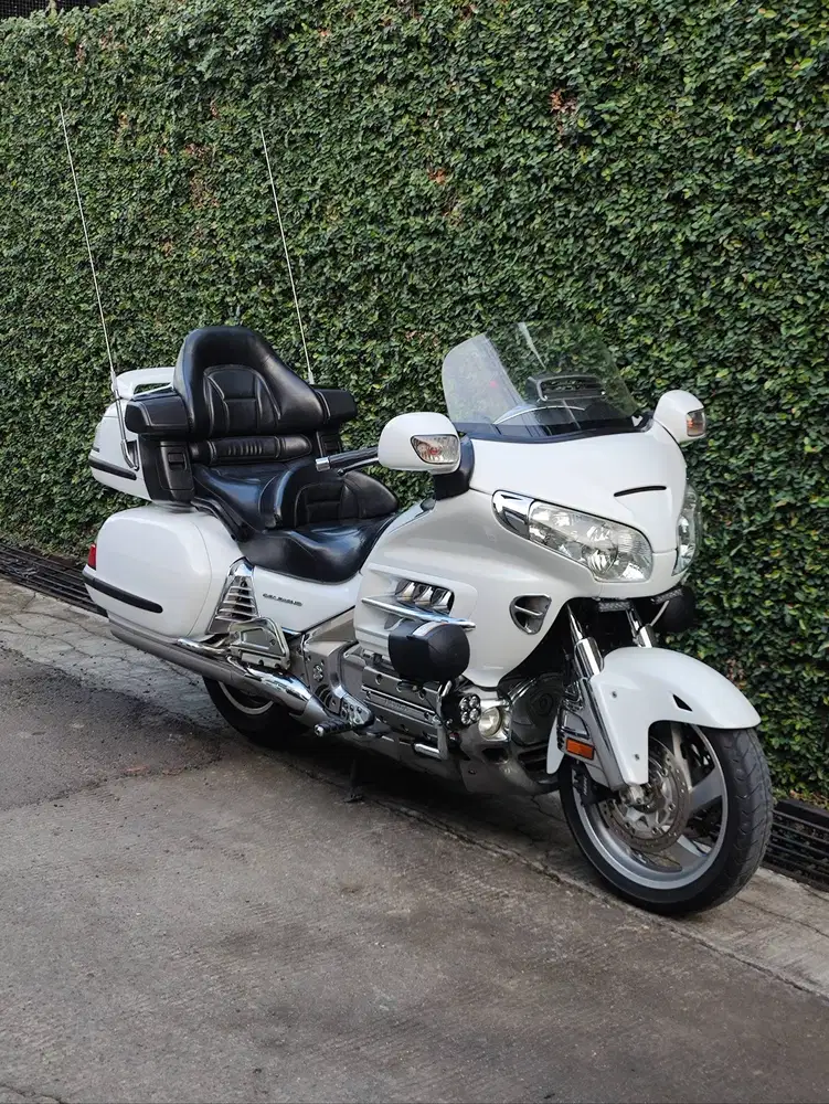 HONDA GOLDWING GL 1800 2011 FULLPAPER FULL SPEC SANGAT ISTIMEWA