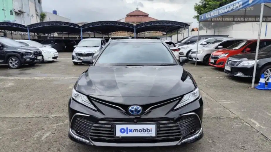 TDP 17JT, Toyota Camry 2.5 Hybrid-AT Hitam 2021