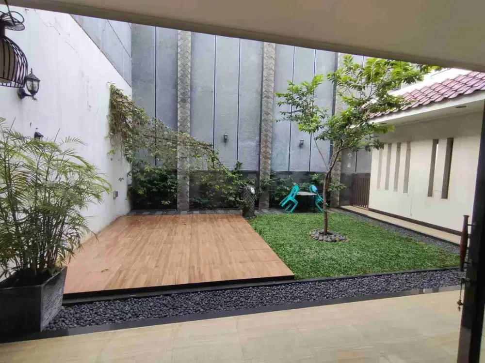 Rumah Siap Huni Terawat di Cluster Taman Cemara Harapan Indah